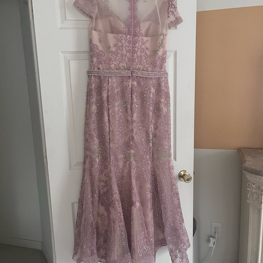 Mother  of the bride dress. - Picture 3 of 5